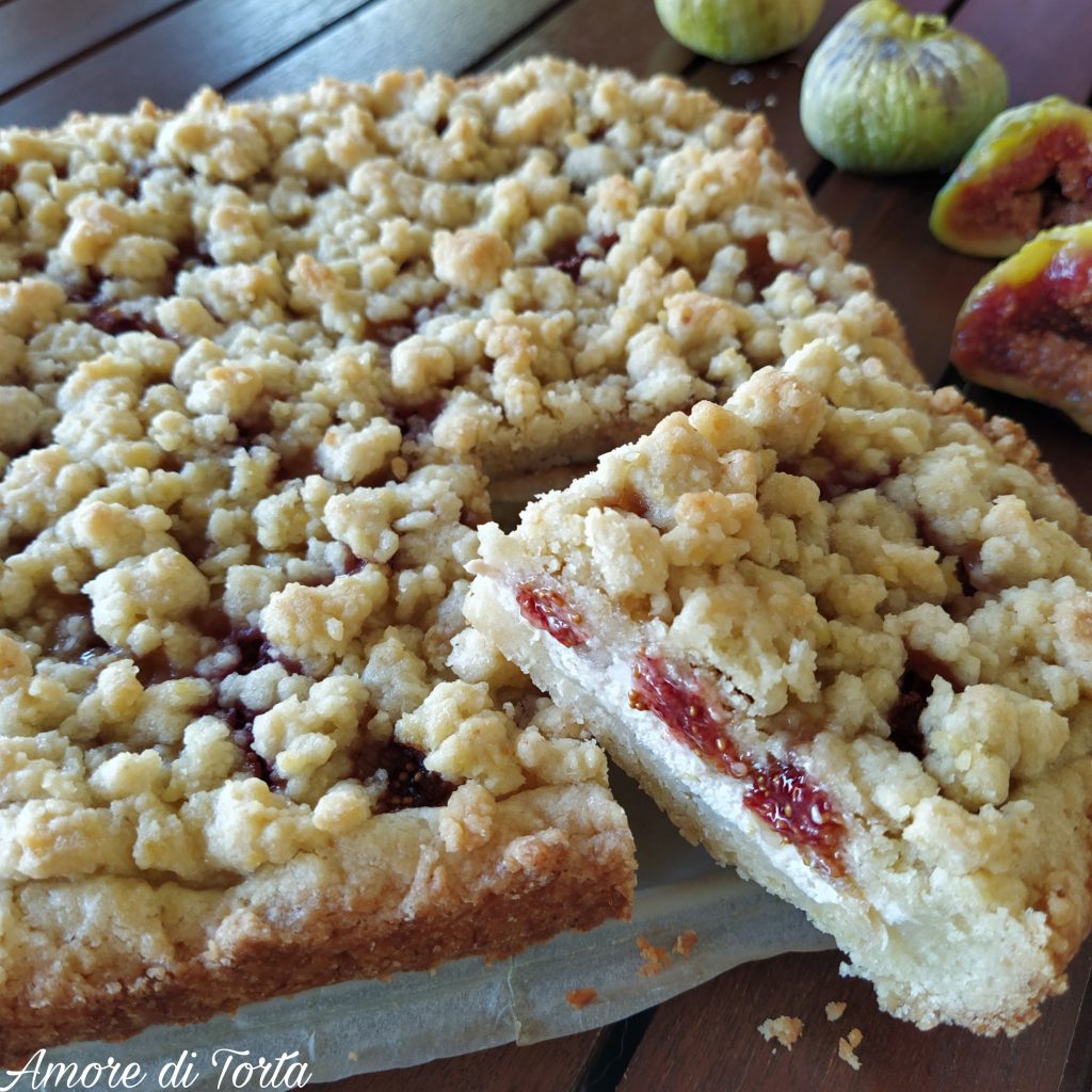 Sbriciolata ricotta e fichi