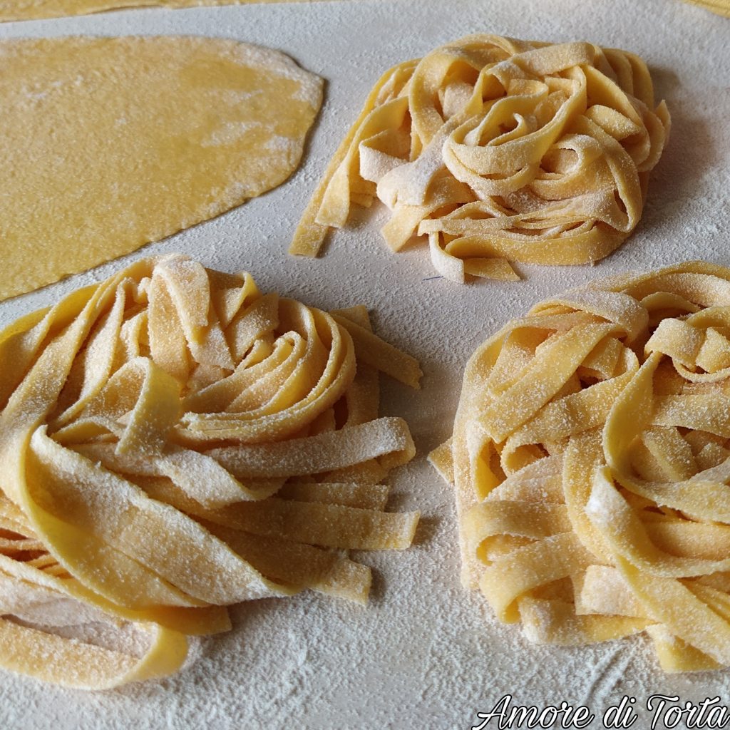 Tagliatelle all'uovo fatte in casa